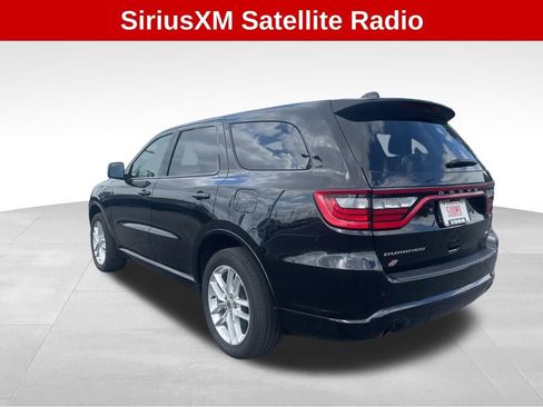 Used 2023 Dodge Durango GT image 3