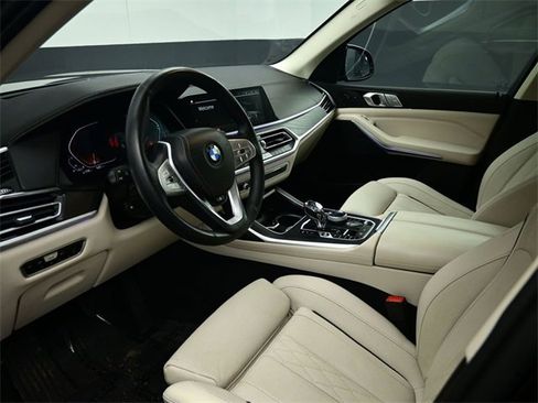 Used 2022 BMW X7 xDrive40i w/ Executive Package image 13