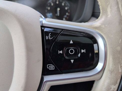 Used 2018 Volvo XC60 T6 Inscription w/ Luxury Seat Package image 26