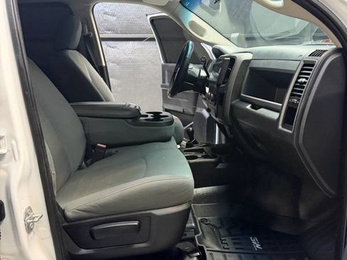 Used 2017 RAM 2500 Tradesman w/ Chrome Appearance Group AWD/4WD image 35