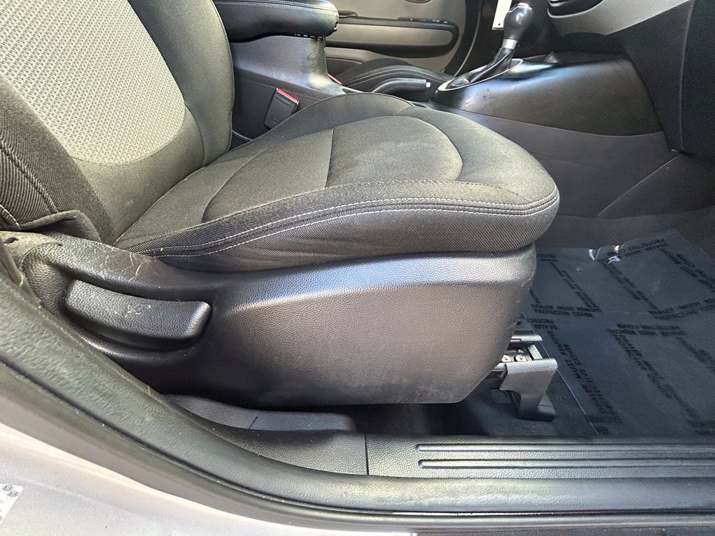 Used 2017 Kia Soul + FWD image 24