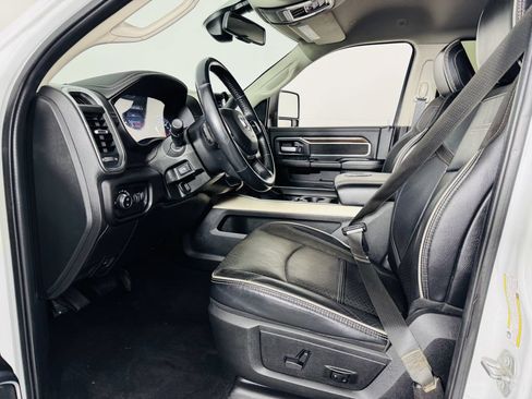 Used 2023 RAM 2500 Laramie AWD/4WD image 5