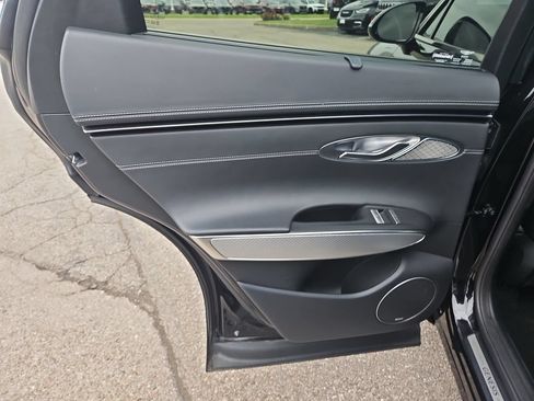Used 2022 Genesis GV70 2.5T w/ Sport Prestige Package AWD/4WD image 14