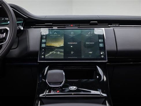 New 2026 Land Rover Range Rover Sport SE image 33