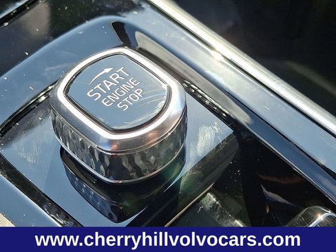 New 2026 Volvo XC60 B5 Plus w/ Protection Package Premier image 17