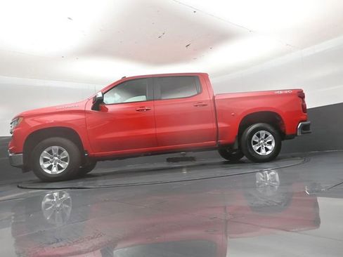 Used 2025 Chevrolet Silverado 1500 LT AWD/4WD image 42