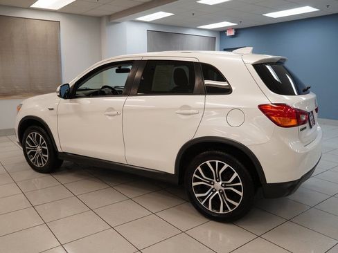 Used 2017 Mitsubishi Outlander Sport ES image 7