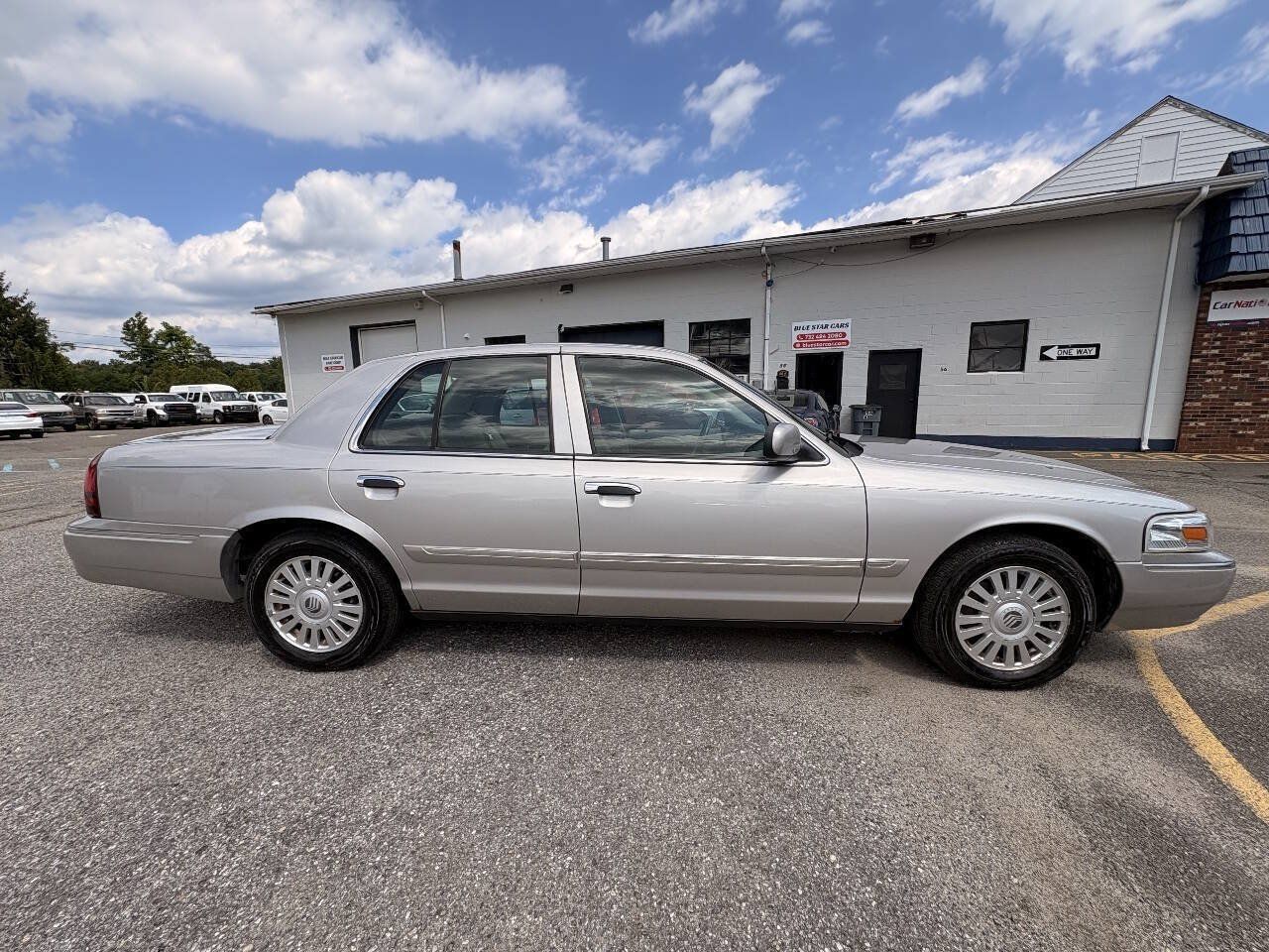 Used 2008 Mercury Grand Marquis LS RWD image 6
