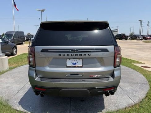 Used 2023 Chevrolet Suburban RST w/ Sport Performance Package AWD/4WD image 5