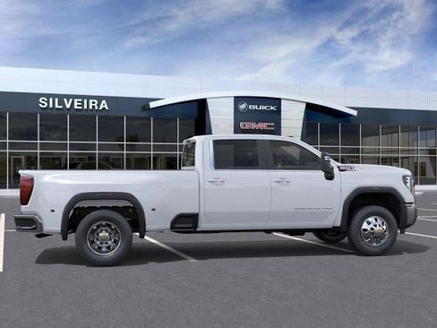 New 2026 GMC Sierra 3500 SLE w/ Preferred Package image 5
