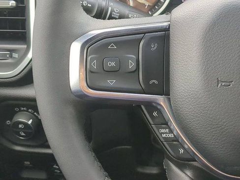 Used 2025 RAM 1500 Laramie w/ Trailer Tow Group AWD/4WD image 30