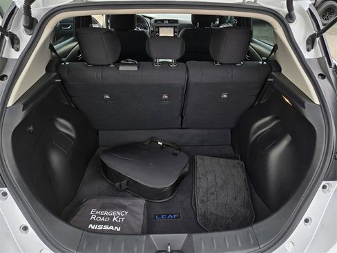 Used 2022 Nissan Leaf SV image 24