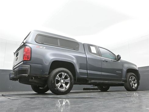 Used 2017 Chevrolet Colorado Z71 image 32