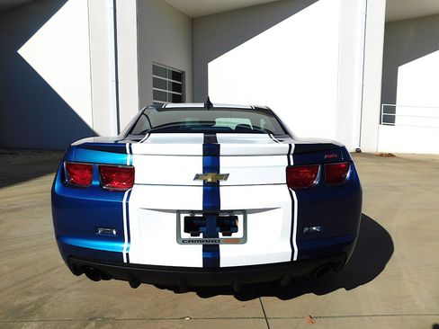 Used 2010 Chevrolet Camaro SS image 9