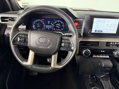 Used 2025 Toyota Tacoma TRD Sport AWD/4WD image 12