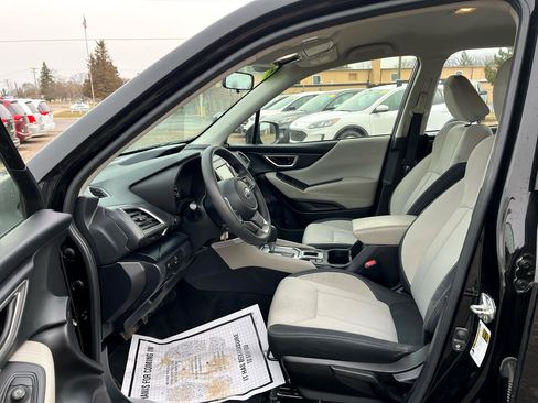 Used 2021 Subaru Forester image 9