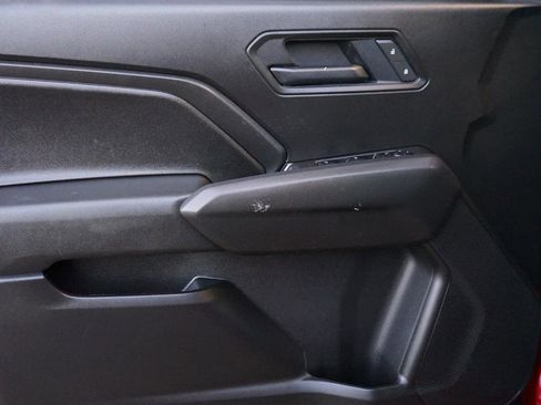Used 2025 Chevrolet Colorado Trail Boss AWD/4WD image 9