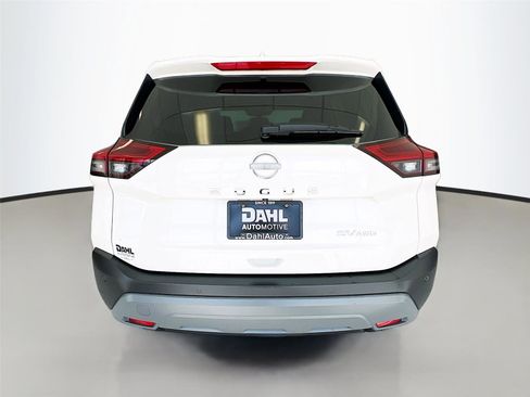 Used 2023 Nissan Rogue SV AWD/4WD image 12