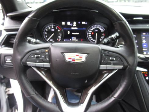 Used 2024 Cadillac XT6 Premium Luxury w/ Technology Package AWD/4WD image 27