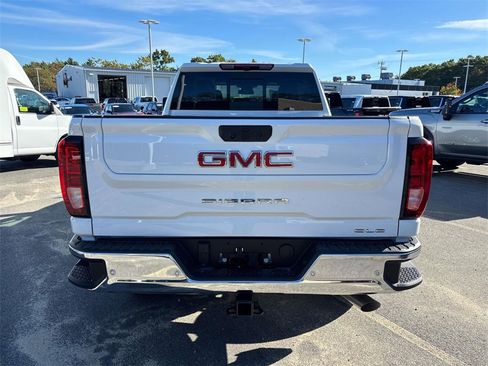 New 2026 GMC Sierra 2500 SLE w/ SLE Value Package; image 3