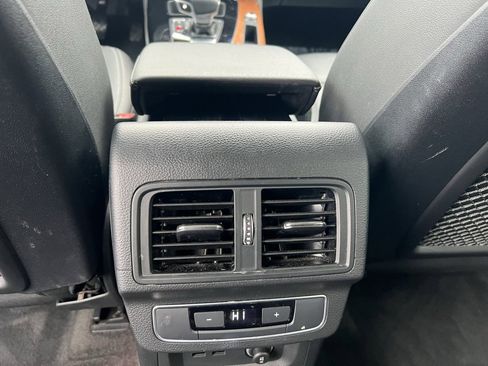 Used 2022 Audi Q5 2.0T Premium Plus w/ Premium Plus Package image 17