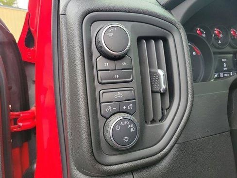 Used 2025 Chevrolet Silverado 2500 Custom AWD/4WD image 26