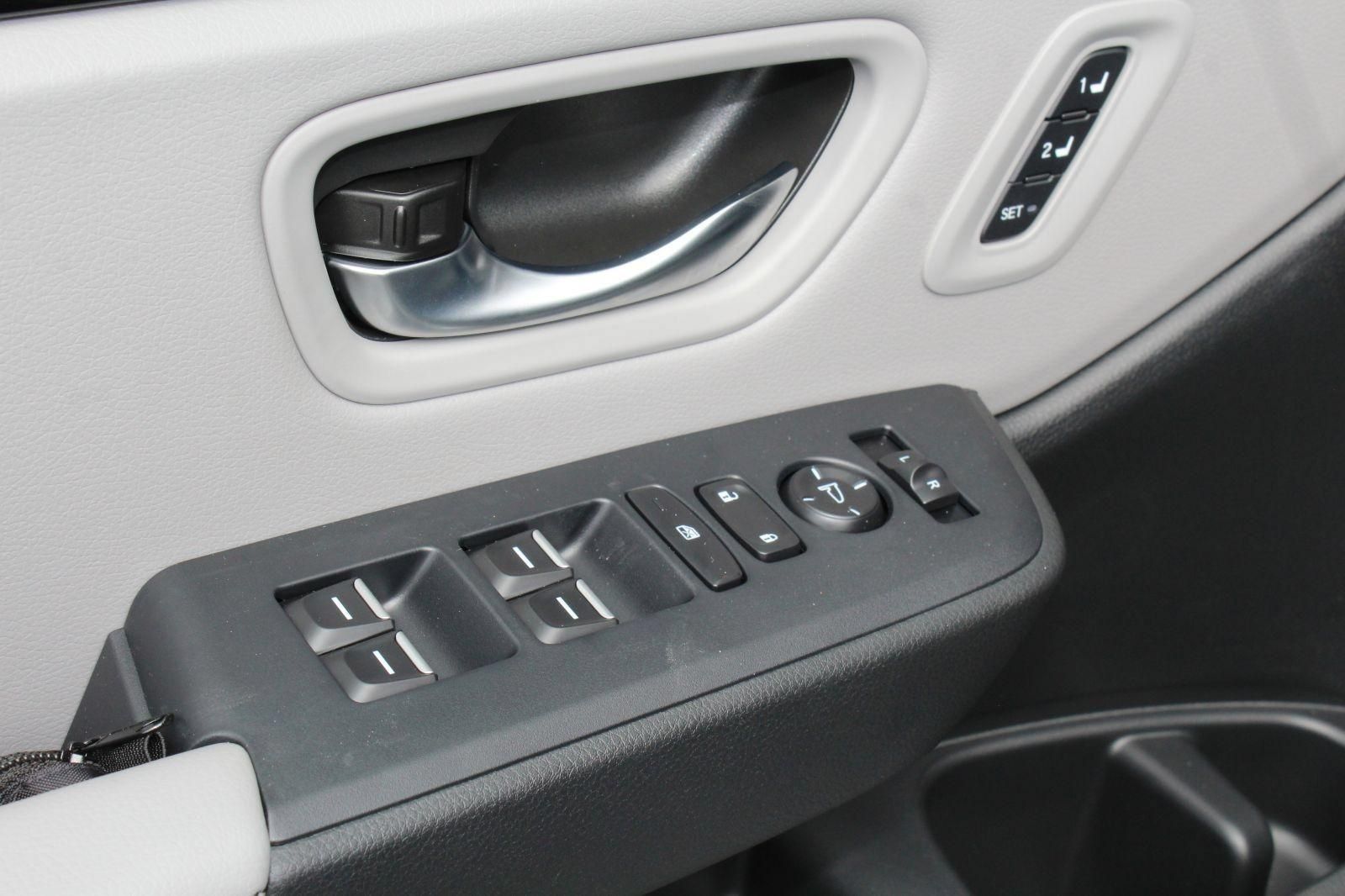 New 2025 Honda Pilot EX-L image 19