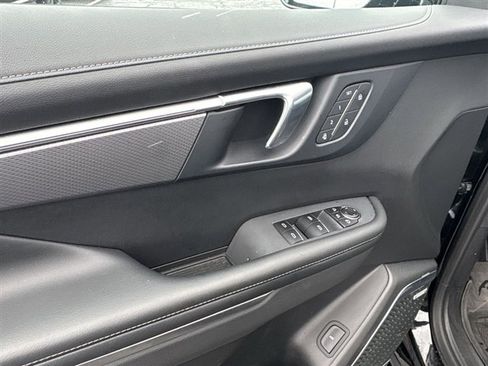 Certified 2025 Buick Enclave Sport Touring w/ Super Cruise Package image 23