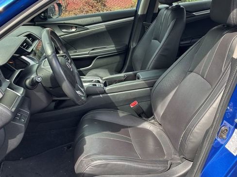 Used 2016 Honda Civic Touring image 5