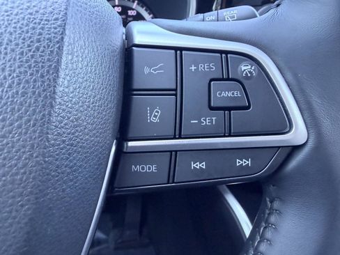 Used 2022 Toyota Highlander Bronze Edition AWD/4WD image 34