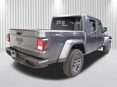 New 2026 Jeep Gladiator Sport image 3