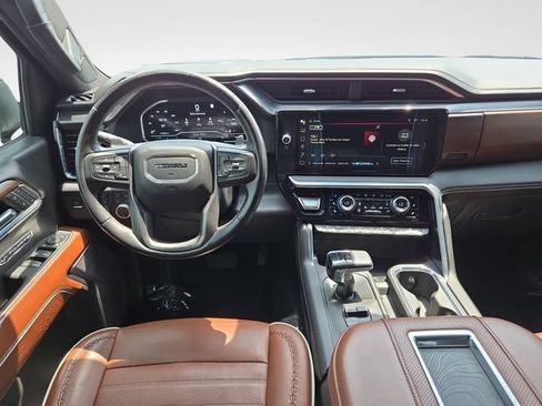 Used 2022 GMC Sierra 1500 Denali Ultimate AWD/4WD image 10