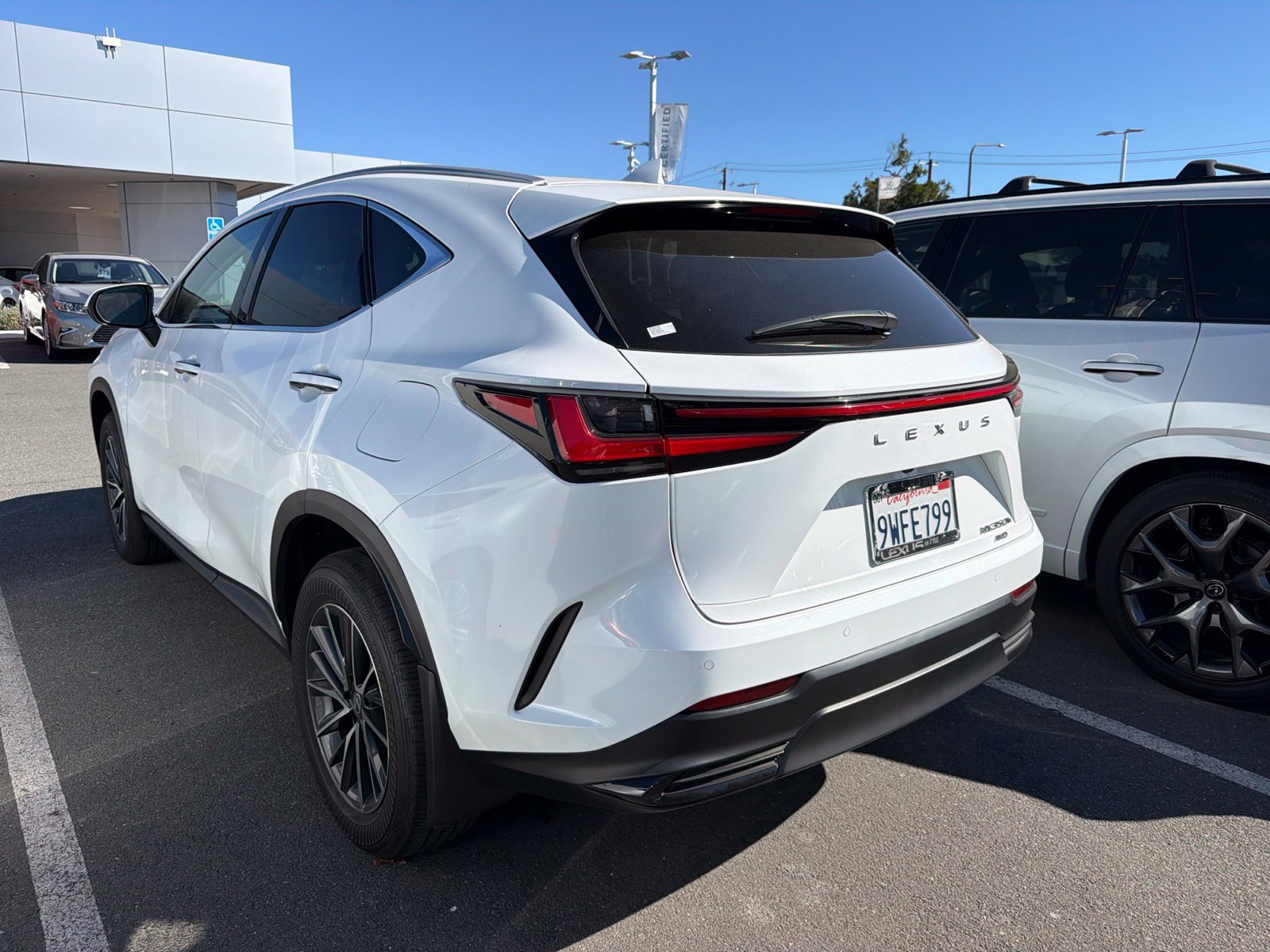 Used 2026 Lexus NX 350h AWD w/ Accessory Package (2T) image 4