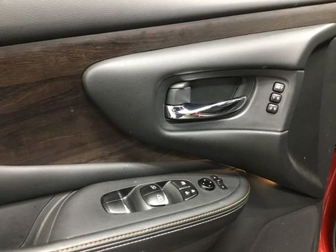 Used 2024 Nissan Murano Platinum image 7