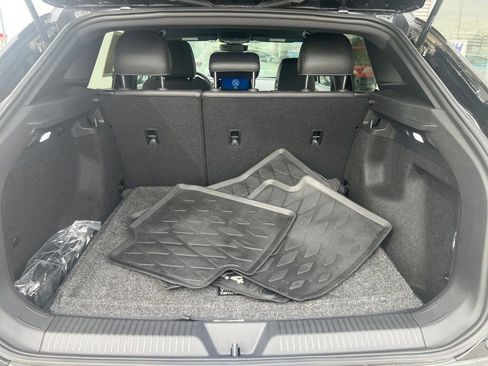 Certified 2023 Volkswagen ID.4 Pro image 25