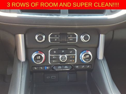 Used 2024 GMC Yukon SLT w/ SLT Premium Package AWD/4WD image 19