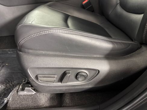 Certified 2023 Toyota RAV4 XLE Premium image 9