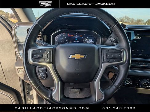 Used 2024 Chevrolet Silverado 1500 LT image 9