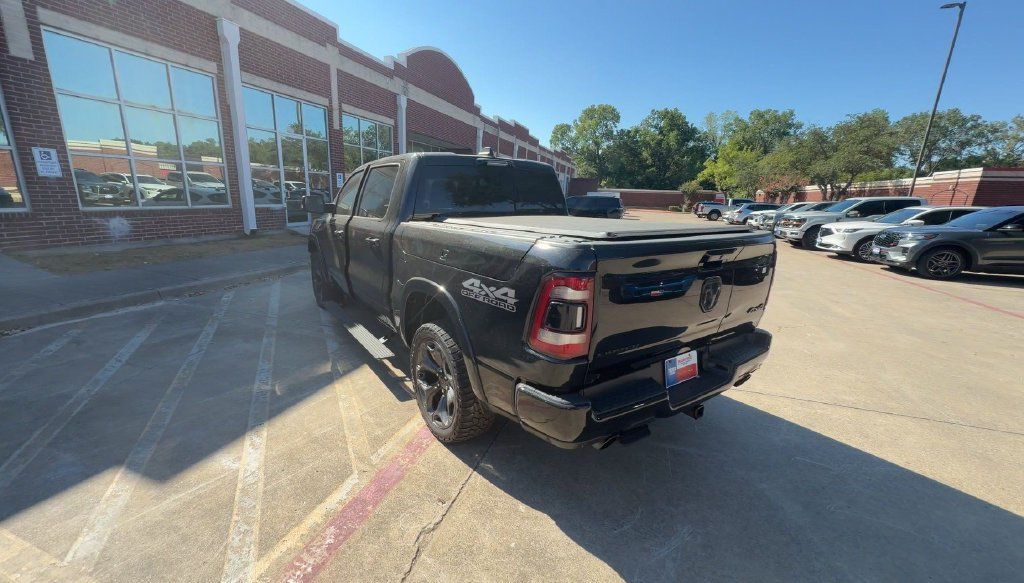 Used 2024 RAM 1500 Limited AWD/4WD image 3