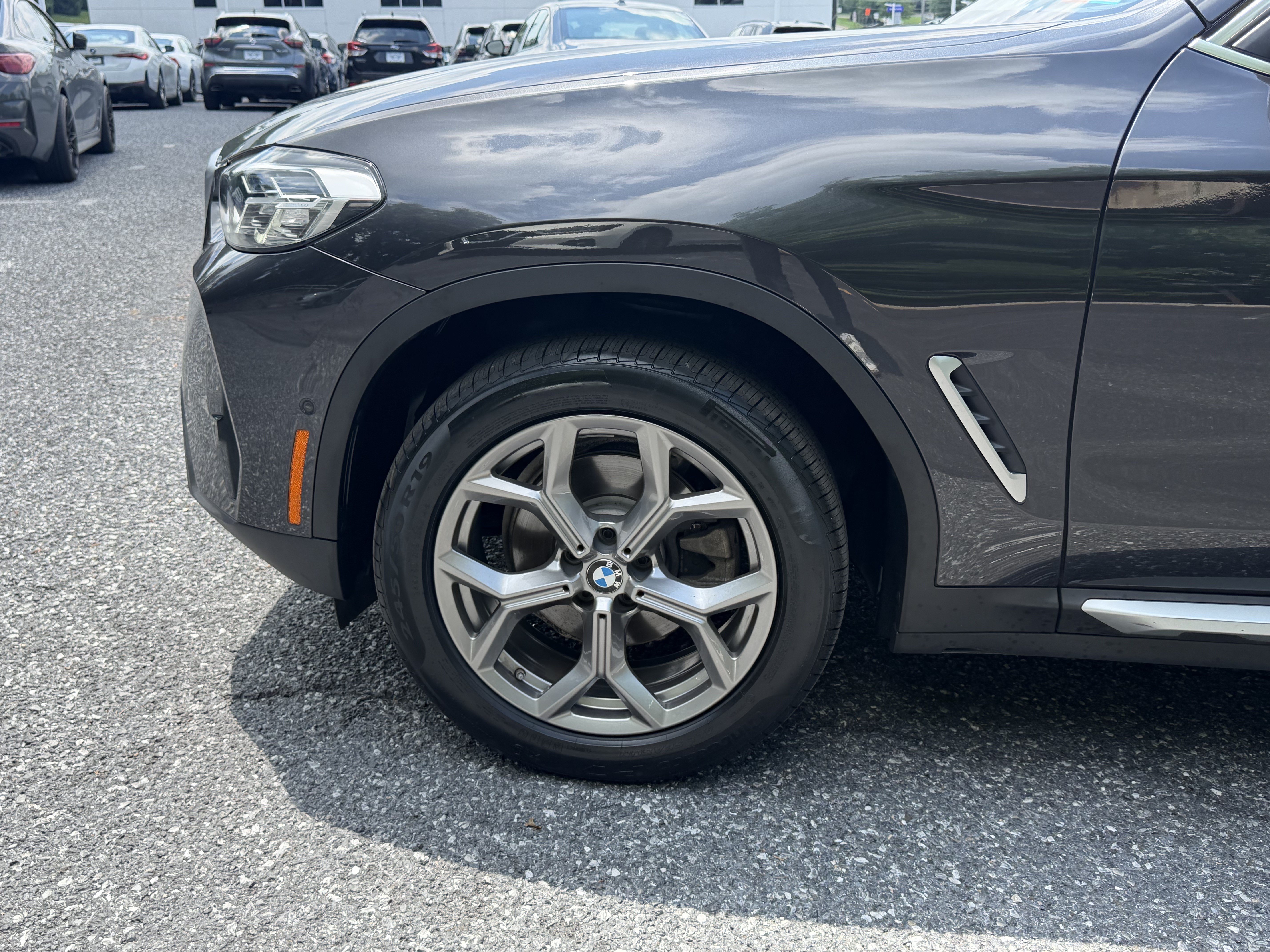 Used 2023 BMW X3 xDrive30i w/ Premium Package w/ZPA AWD/4WD image 8