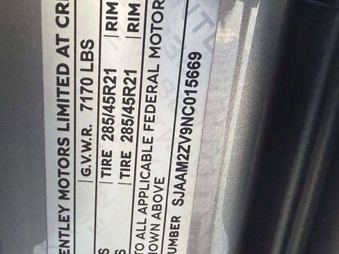 Certified 2022 Bentley Bentayga image 35