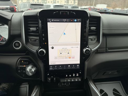 Used 2024 RAM 1500 Laramie image 15