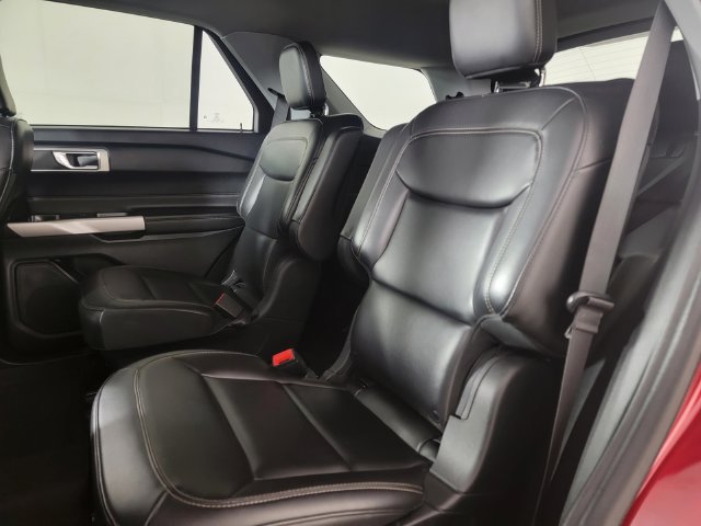 Certified 2023 Ford Explorer XLT w/ Equipment Group 202A AWD/4WD image 15
