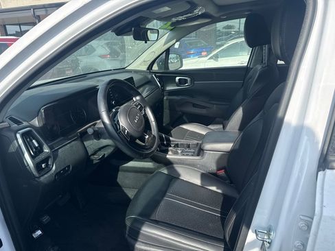 Used 2022 Kia Sorento S w/ Panoramic Sunroof Package FWD image 8