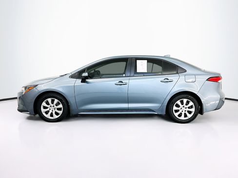 Used 2023 Toyota Corolla LE image 4