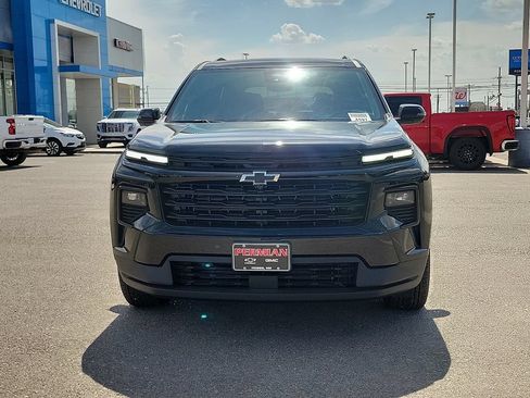 New 2026 Chevrolet Traverse LT w/ Midnight/Sport Edition FWD image 3