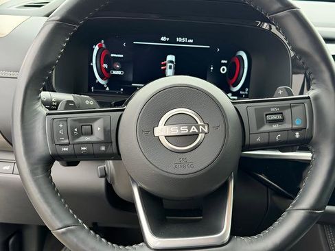 Used 2024 Nissan Pathfinder Platinum w/ Cargo Package image 13