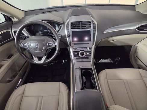 Used 2019 Lincoln MKZ Premiere FWD image 26