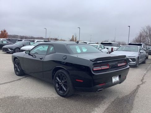 Used 2023 Dodge Challenger SXT w/ Blacktop Package image 7