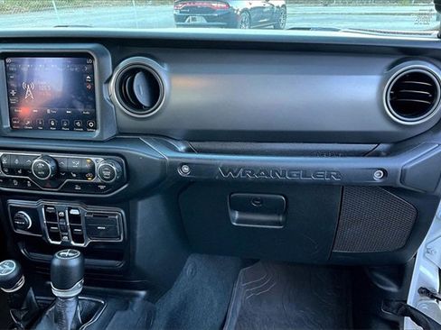 Used 2022 Jeep Wrangler Unlimited Sport image 21